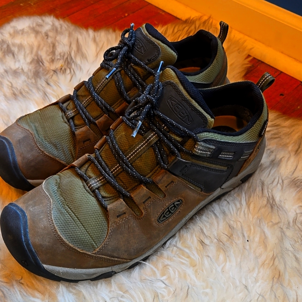 Keen shoes